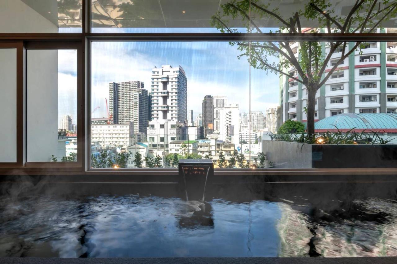 Jasmine 59 Hotel Бангкок Экстерьер фото A rendering of the rooftop pool at the hotel